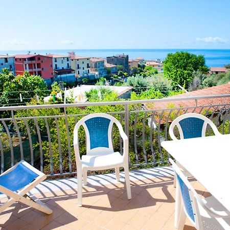 マリーナ・ディ・カメロータCasa Vacanze Tramontoアパートメント エクステリア 写真